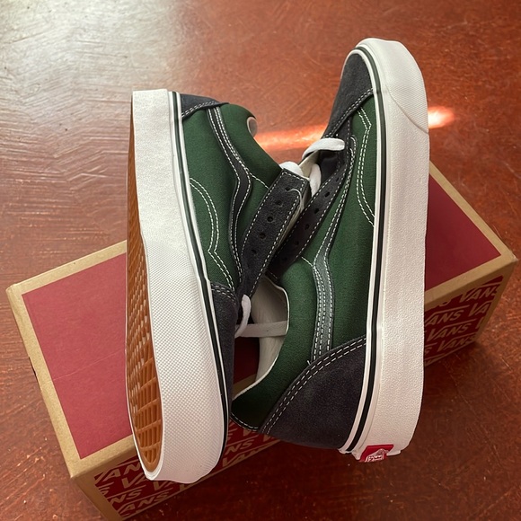 Vans Two Tone Old Skool 8.5 Navy Green Shoes (VN0A5JMI1T8) - Picture 5 of 6